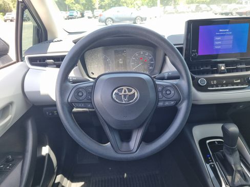 Used 2023 Toyota Corolla LE w/ LE Premium Package FWD image 13
