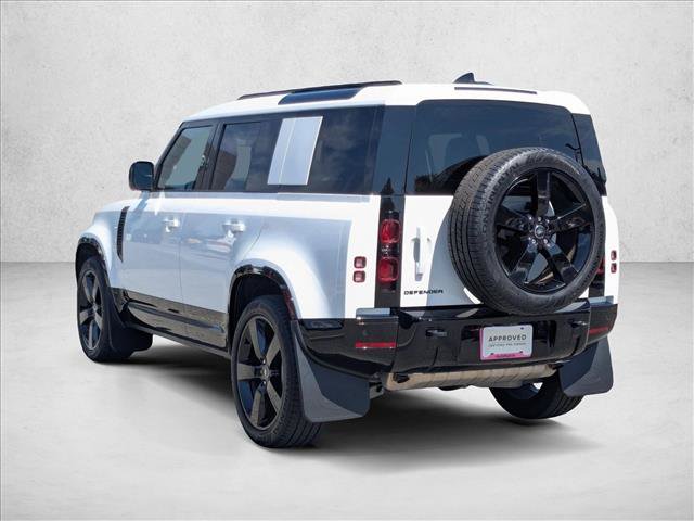 Used 2025 Land Rover Defender 110 X-Dynamic SE AWD/4WD image 8