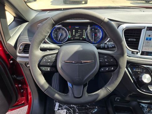 New 2026 Chrysler Pacifica Select w/ S Appearance Package image 31