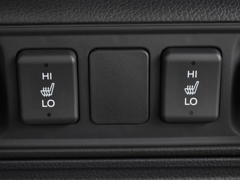 Used 2014 Honda Ridgeline SE image 43