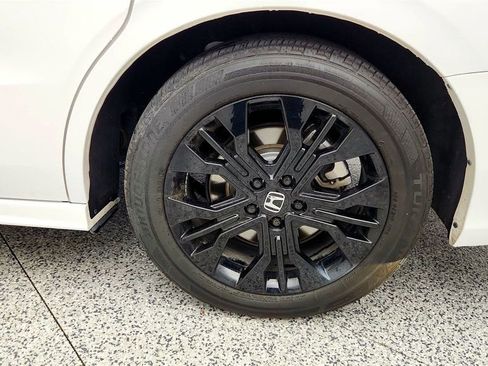 Used 2025 Honda Odyssey Sport-L image 9