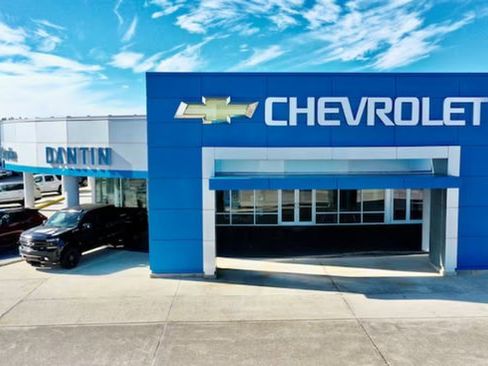 Used 2019 Chrysler 300 Touring w/ Sport Appearance Package RWD image 5