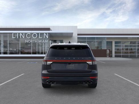New 2025 Lincoln Aviator 2WD w/ Jet Appearance Package image 5