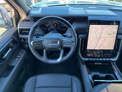 New 2026 GMC Yukon XL Denali w/ Denali Reserve Package image 25
