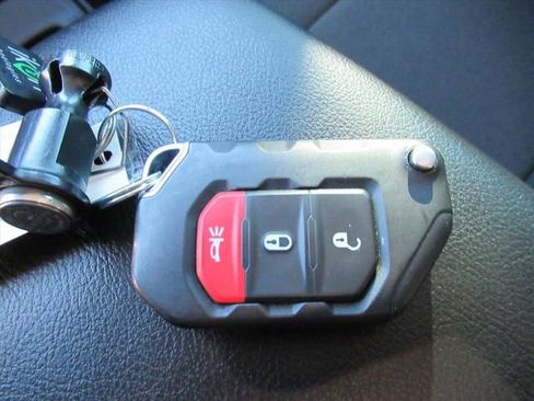 Certified 2024 Jeep Wrangler Sport S image 27