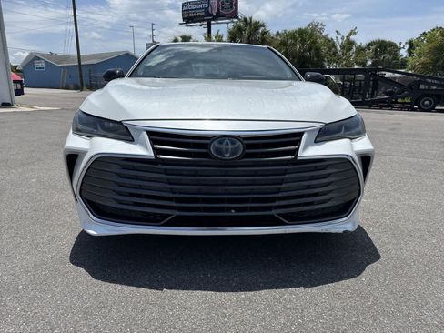 Used 2020 Toyota Avalon Limited FWD image 13