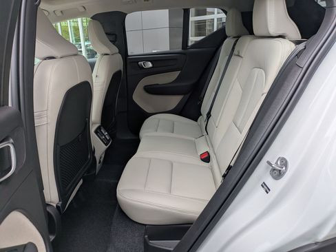 New 2026 Volvo XC40 B5 Plus w/ Protection Package Premier AWD/4WD image 15