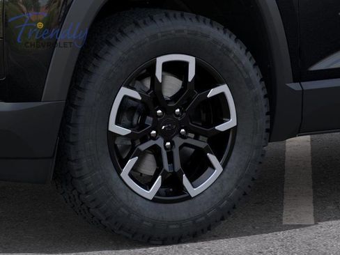 New 2026 Chevrolet Equinox ACTIV w/ Convenience Package III AWD/4WD image 20