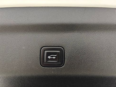 Used 2023 Chevrolet Tahoe High Country AWD/4WD image 37
