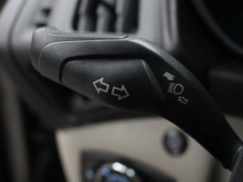 Used 2016 Ford Transit Connect Titanium image 21