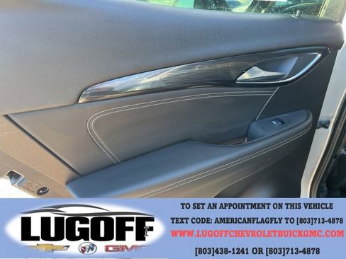 Used 2023 Buick Envision Essence image 9