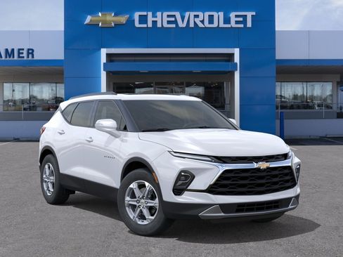 New 2026 Chevrolet Blazer LT w/ LPO, Floor Liner Package FWD image 33