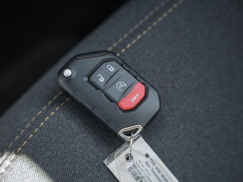 New 2025 Jeep Wrangler Sahara w/ Technology Group image 39