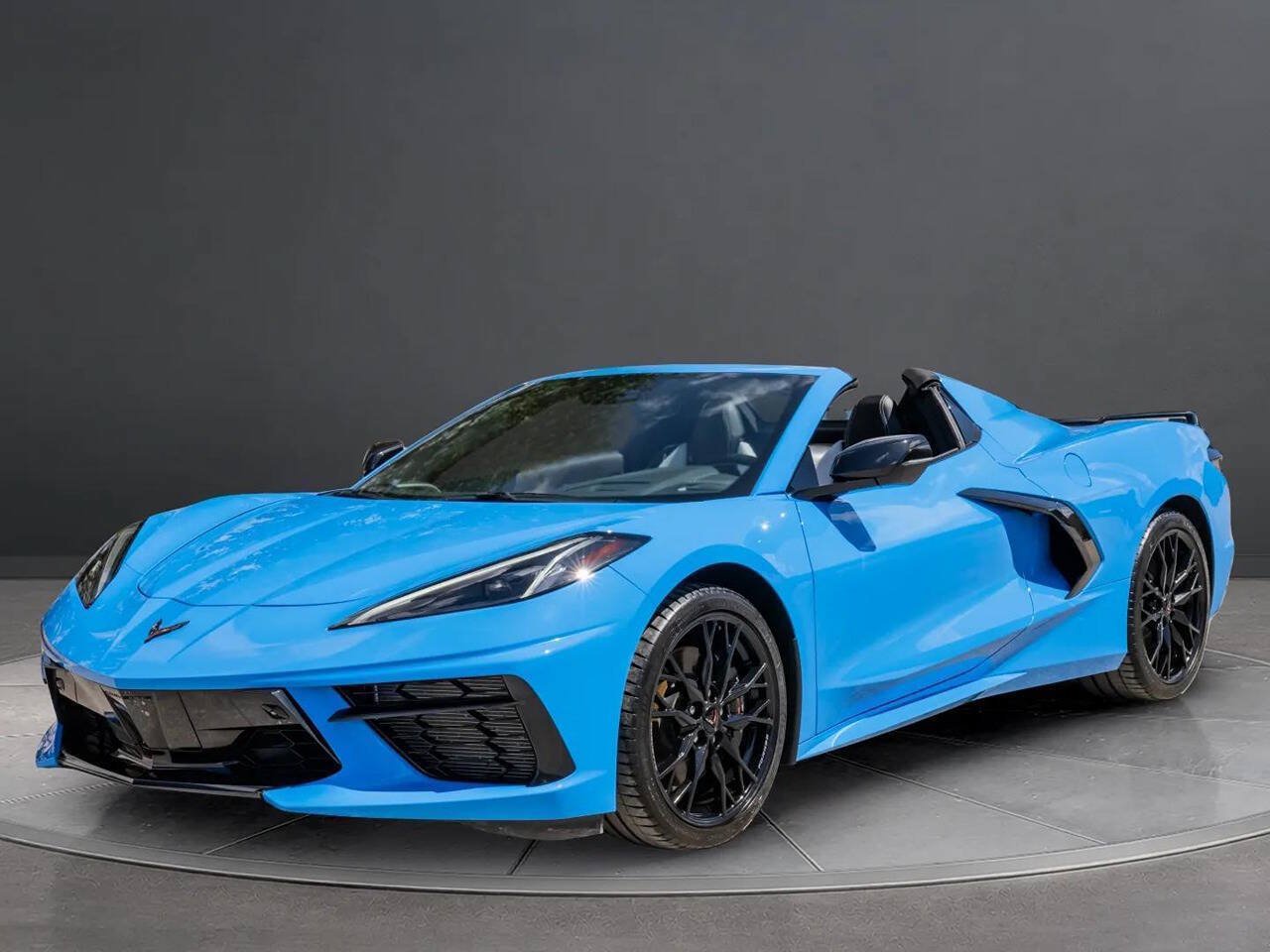 Used 2024 Chevrolet Corvette Stingray Preferred Conv w/ Z51 Performance Package RWD image 14