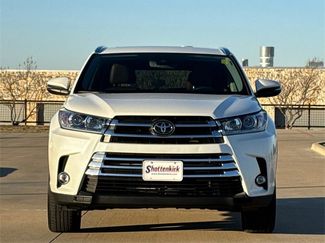 Used 2019 Toyota Highlander Limited video 2