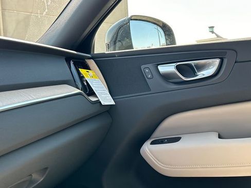 New 2026 Volvo XC60 B5 Plus w/ Climate Package AWD/4WD image 20