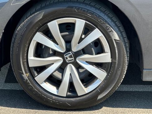 Certified 2025 Honda Civic LX image 29