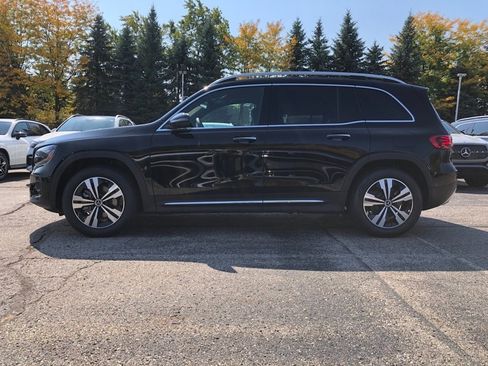New 2026 Mercedes-Benz GLB 250 4MATIC image 7