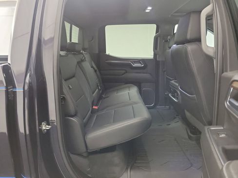 Used 2024 GMC Sierra 1500 SLT w/ SLT Premium Plus Package image 26