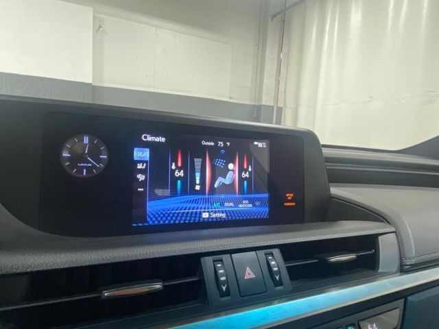 Used 2019 Lexus ES 350 w/ Premium Package FWD image 22