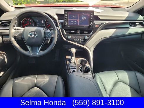 Used 2021 Toyota Camry XSE image 9