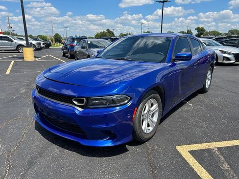 Used 2020 Dodge Charger SXT w/ Leather Interior Group RWD image 7