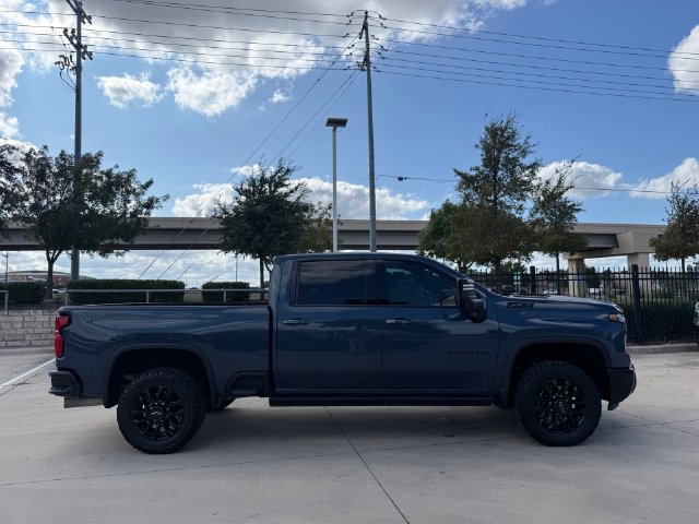 Used 2025 Chevrolet Silverado 2500 LTZ w/ Trail Boss Package AWD/4WD image 5