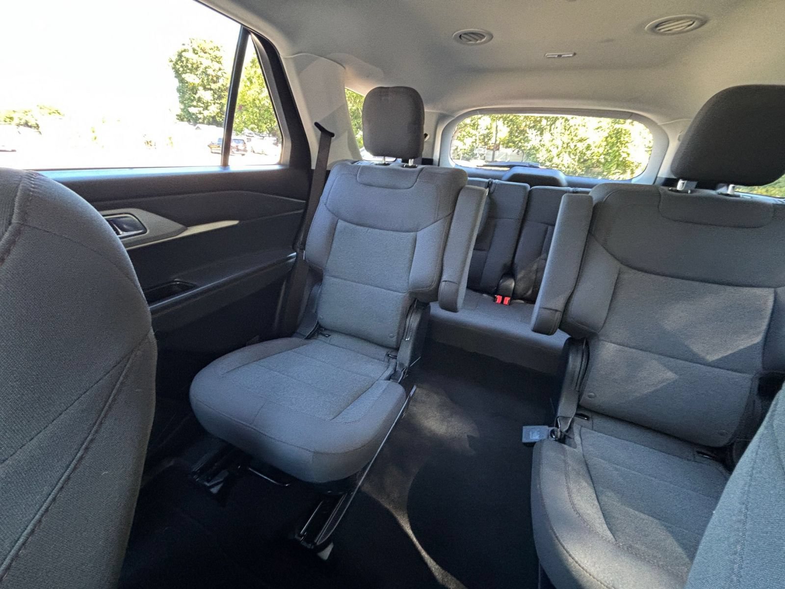 Used 2026 Ford Explorer Active AWD/4WD image 41
