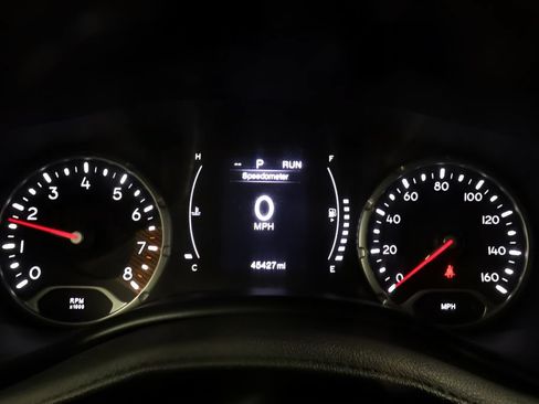 Certified 2023 Jeep Renegade Latitude AWD/4WD image 21