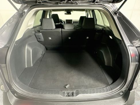 Used 2025 Toyota RAV4 LE FWD image 28