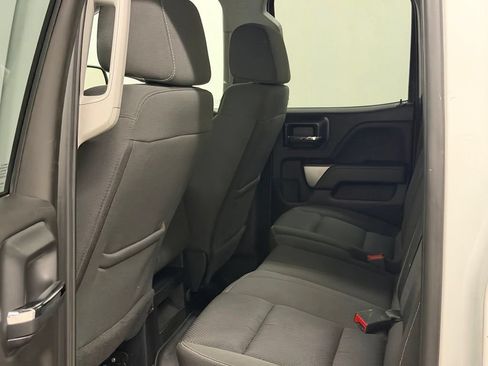 Used 2019 Chevrolet Silverado 1500 LT AWD/4WD image 22