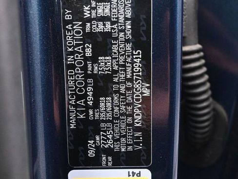 Used 2025 Kia Sportage EX image 9