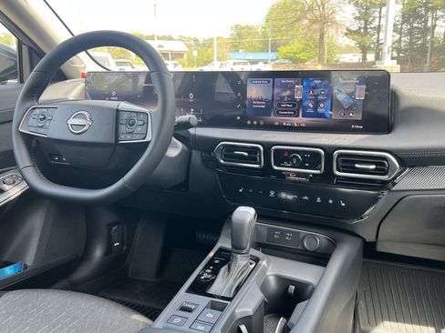 New 2026 Nissan Sentra SV w/ SV Convenience Package FWD image 3