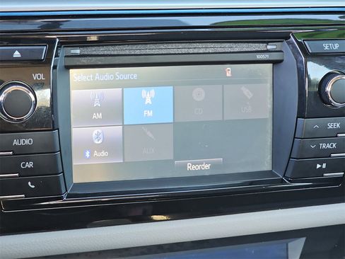 Used 2016 Toyota Corolla L image 21