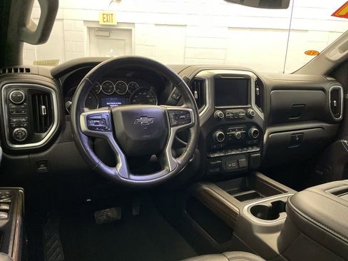 Used 2021 Chevrolet Silverado 1500 LT Trail Boss w/ Convenience Package II image 13
