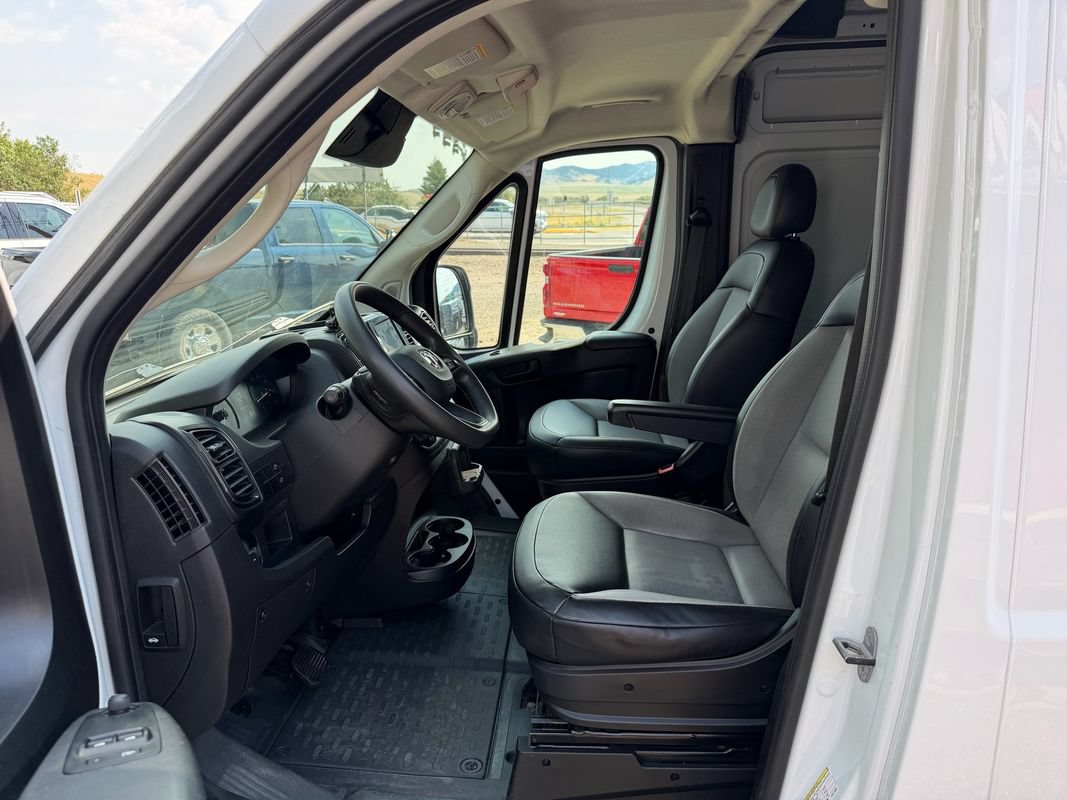 Used 2023 RAM ProMaster 2500 FWD image 9