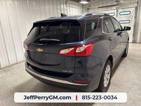 Used 2018 Chevrolet Equinox LT w/ Sun & Infotainment Package AWD/4WD image 3
