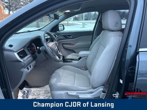 Used 2019 GMC Acadia SLE image 10