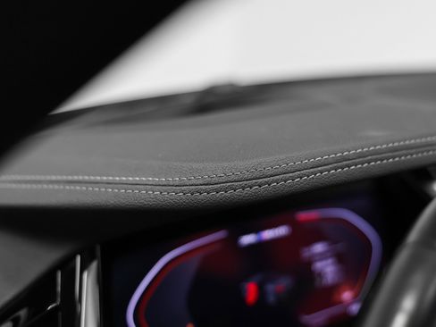 Used 2022 BMW Z4 M40i w/ Premium Package image 40