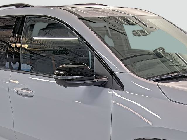 New 2026 Chevrolet Traverse RS w/ LPO, Floor Liner Package FWD image 17