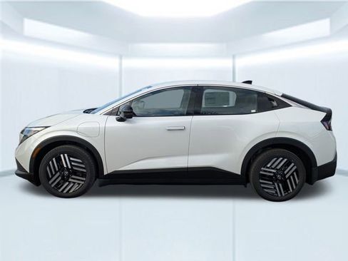 New 2026 Nissan Leaf SV+ w/ Floor Mat Package (SV+) image 2