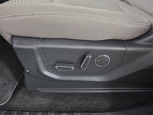 Used 2018 Ford F150 XLT w/ Equipment Group 302A Luxury image 21