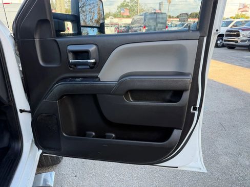 Used 2017 GMC Sierra 2500 4x4 Crew Cab image 20