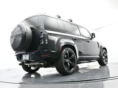 Used 2024 Land Rover Defender 110 V8 image 49