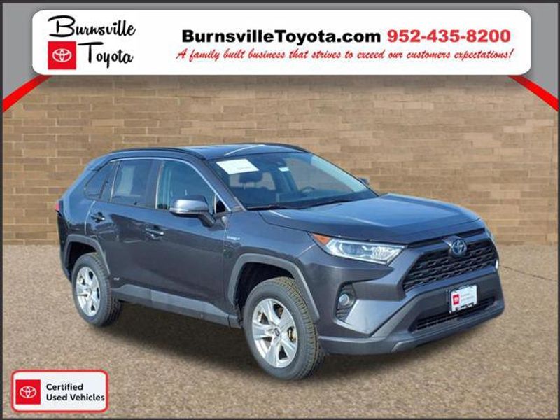 Certified 2021 Toyota RAV4 XLE image 1