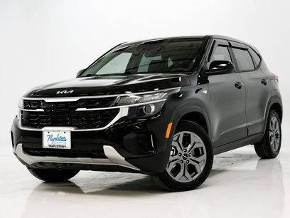 Used 2025 Kia Seltos LX