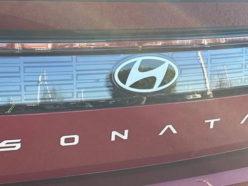 Used 2025 Hyundai Sonata SEL FWD image 30