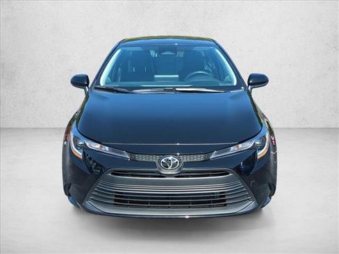 Used 2026 Toyota Corolla LE FWD image 2