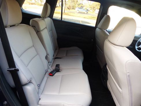 Used 2023 Honda Passport EX-L image 41