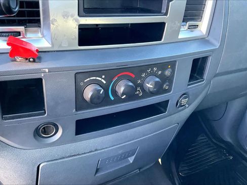 Used 2007 Dodge Ram 1500 Truck SLT RWD image 31